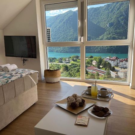 Vista Apart Pluzine Bagian luar foto