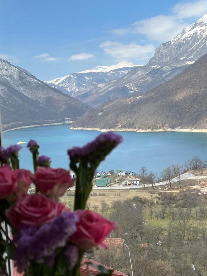 Vista Apart Pluzine Bagian luar foto