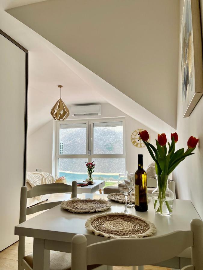 Vista Apart Pluzine Bagian luar foto
