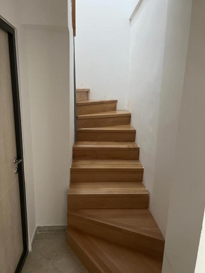 Vista Apart Pluzine Bagian luar foto