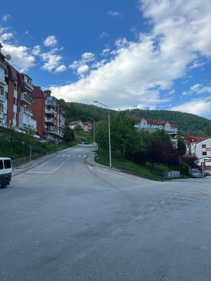 Vista Apart Pluzine Bagian luar foto