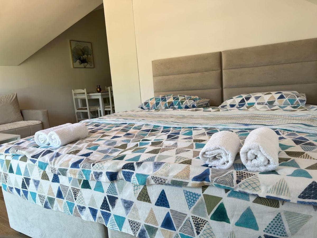 Vista Apart Pluzine Bagian luar foto