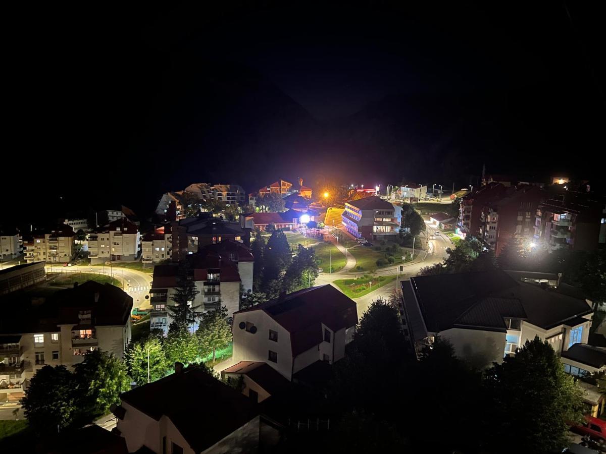 Vista Apart Pluzine Bagian luar foto